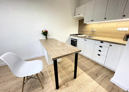 1 izbový byt, Prieviza - Sever, 38 m2, OV, nová rekonštrukcia - Byty a garsónky na predaj